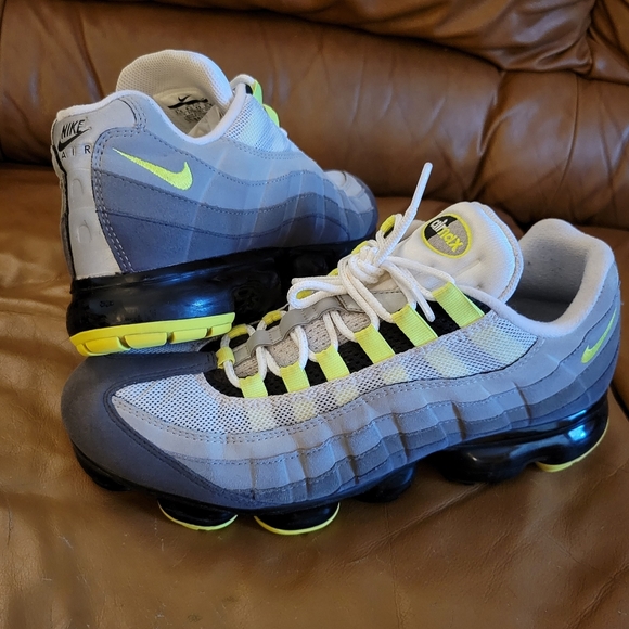 Nike Other - Men's Nike Air Vapormax 95 Neon Size 9.5